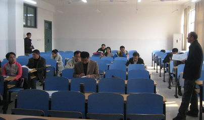 文化与传媒学院举行2013-2014年度网络与新媒体专业单科进修教师说课讲课观摩活动
